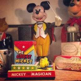 Mickey Mouse slaví 90 let